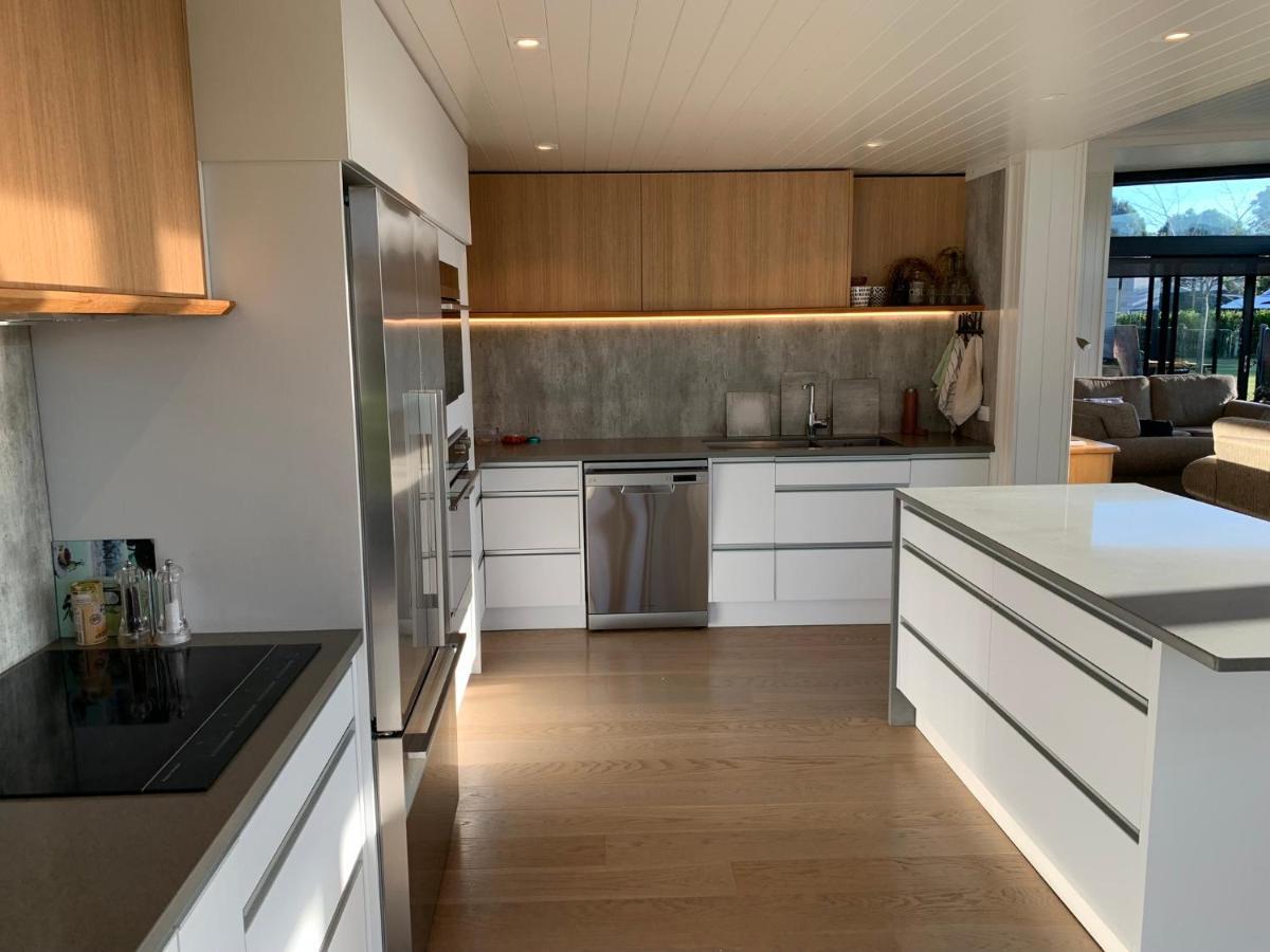Apartamento The Admiral Cooks Beach Exterior foto